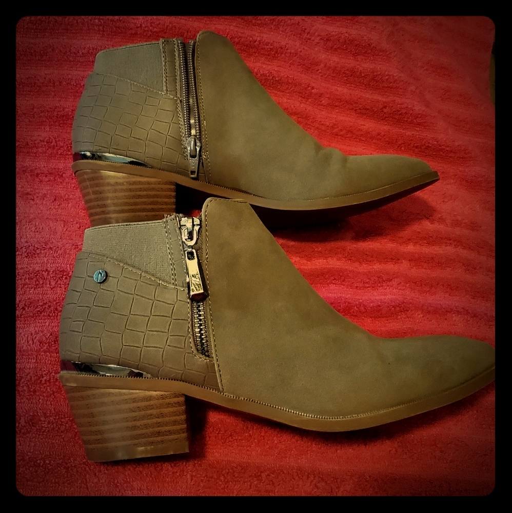 SimplyVera Vera Wang Booties
